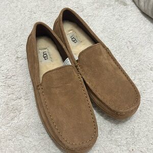 Ugg men flat